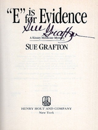 'E' is for Evidence: A Kinsey Millhone Mystery